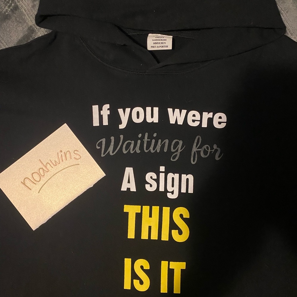 VETEMENTS ‘Free Hugs’ Hoodie